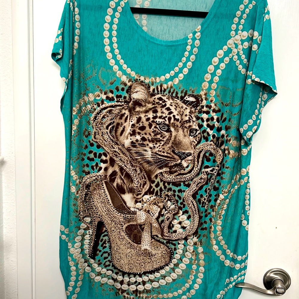 Blouse with prints